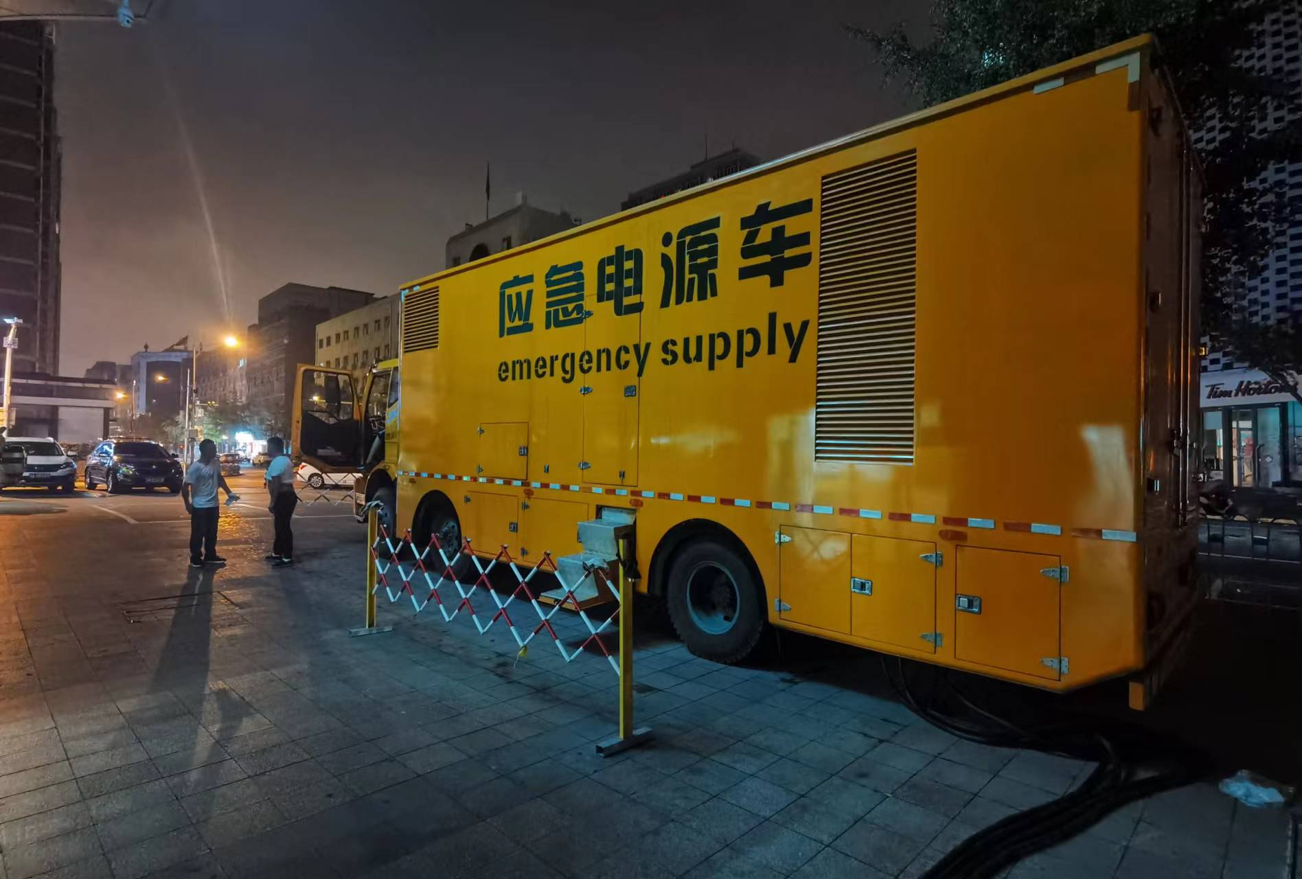 發(fā)電車租賃機(jī)組出現(xiàn)冒煙的故障怎么辦